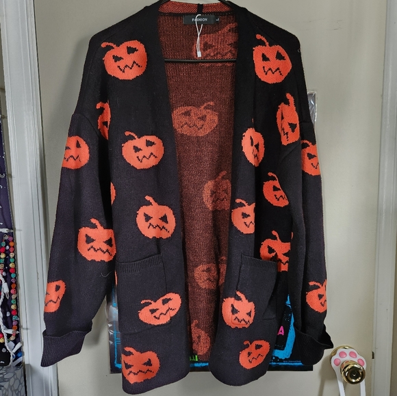 Sweaters - Pumpkin cardigan